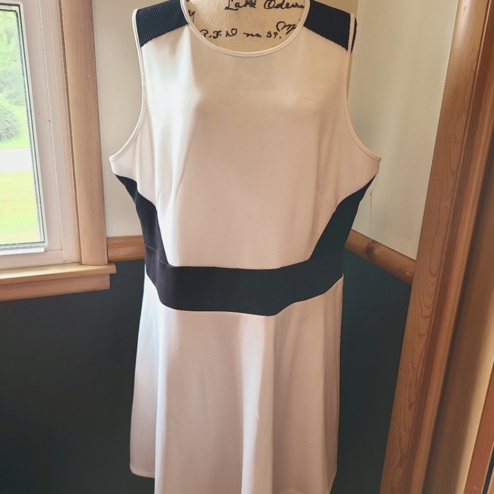 White Plus Size 2X Dress NWT